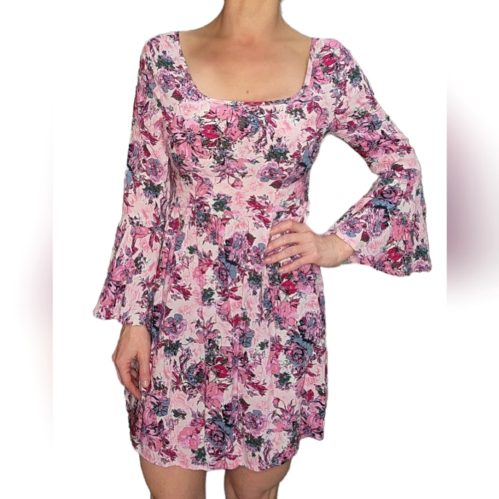 Cute Floral Pink Dress with Bell Sleeve Size Small